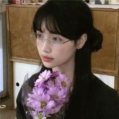 女学生和亨利先生